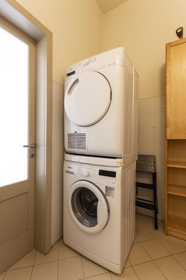 Garden Apartment - Smart Holiday มานโตวา ภายนอก รูปภาพ